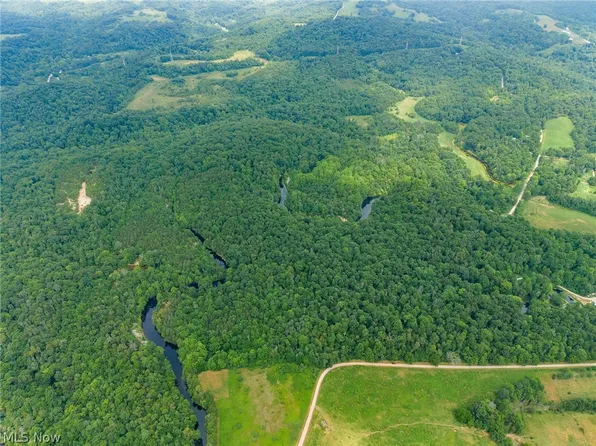 Peaker Run Rd, Macksburg, OH 45746