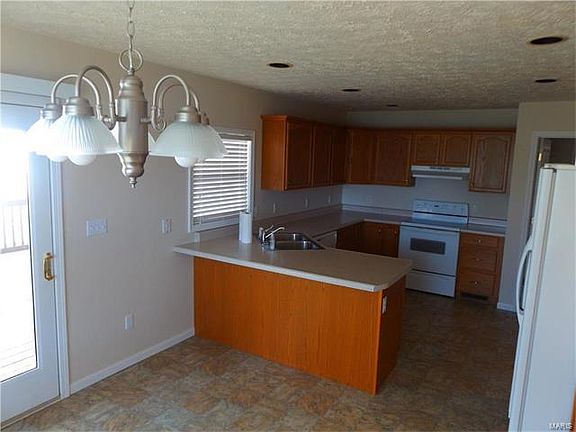 5th image of 1206 Casey Ln