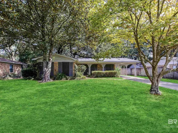 681 Tarawa Dr, Mobile, AL 36609