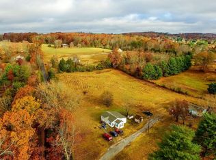 7422 Carpenter Rd, Knoxville, TN 37931