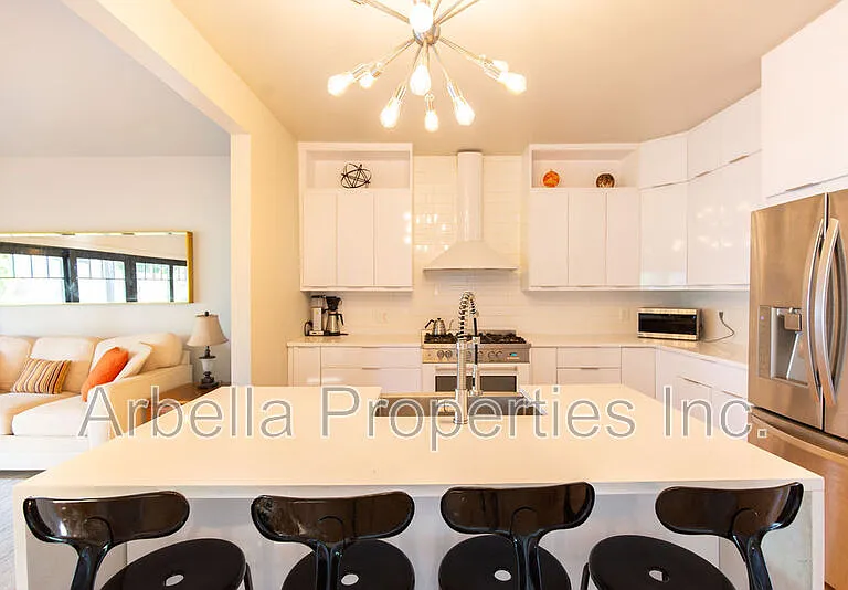 511 Alabama St — Photo 7