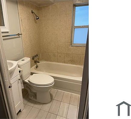 5th image of 2835 6th Ave S #1