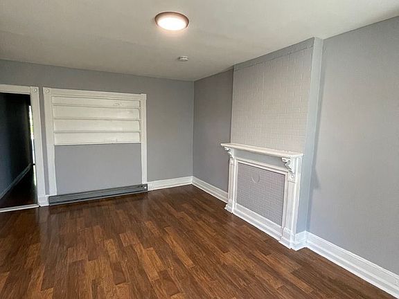 2nd image of 28 Monument St Floor 1