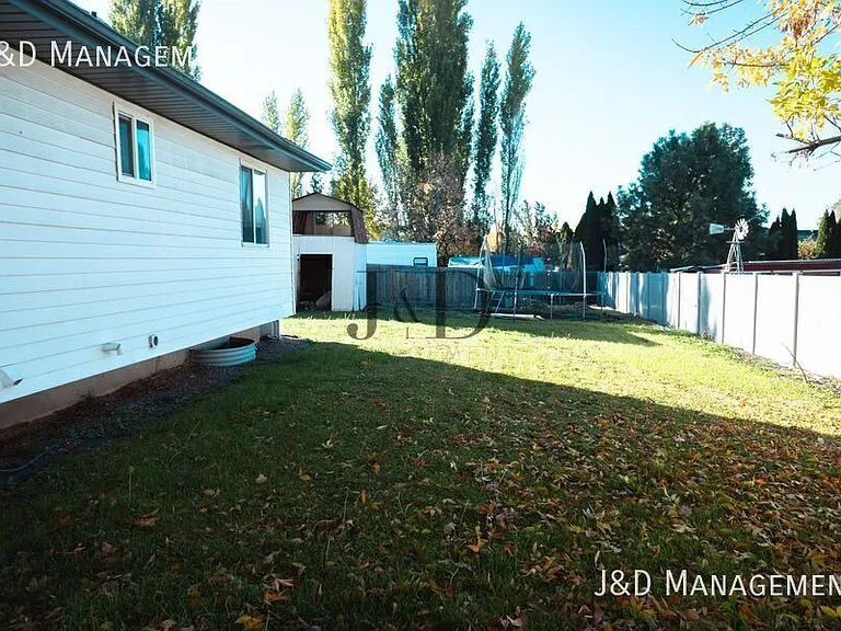 1490 S 135 W — Photo 28
