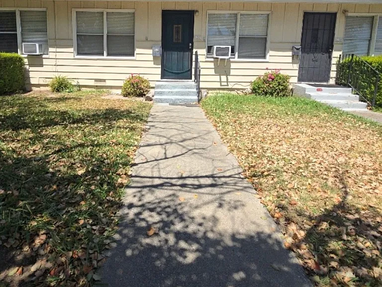 638 Nevada St — Photo 1
