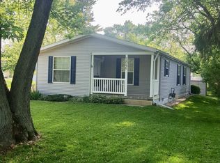 1846 Church St, Chesterton, IN 46304