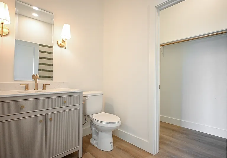 2307 Bedford Ave #8 — Photo 11