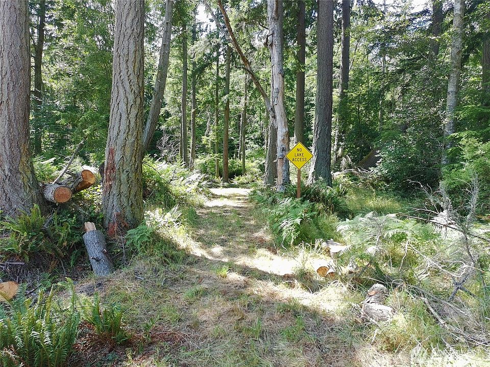 1st image of 737 Twin View Drive