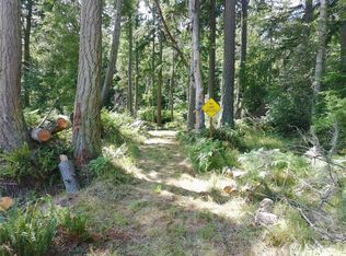 737 Twin View Drive, Greenbank, WA 98253