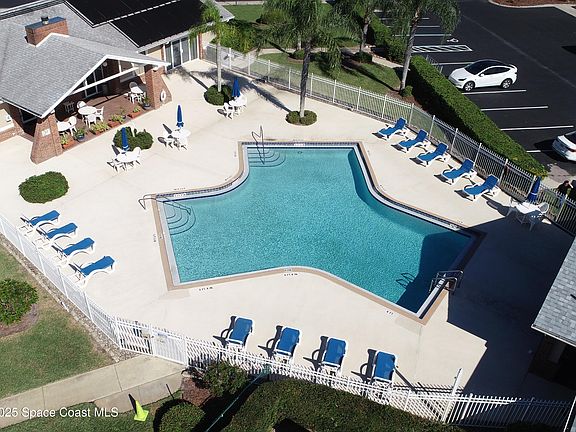 4th image of 4149 Green Oak Dr