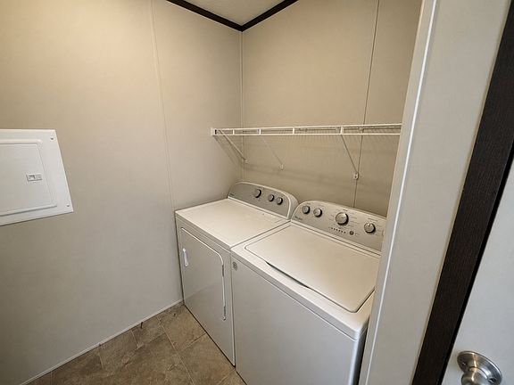 4th image of 184 Lakeshore Cir #184