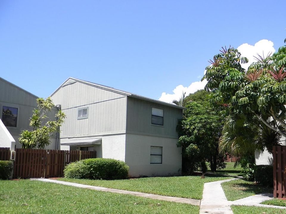1st image of 32 Crossings Cir APT E