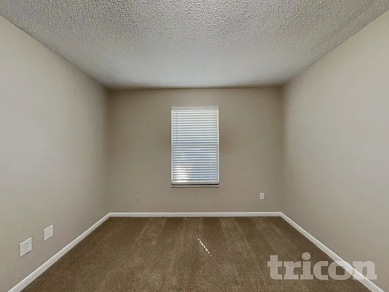 10672 Parliament Pl — Photo 11