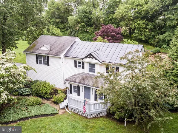 521 E Nicodemus Rd, Westminster, MD 21157