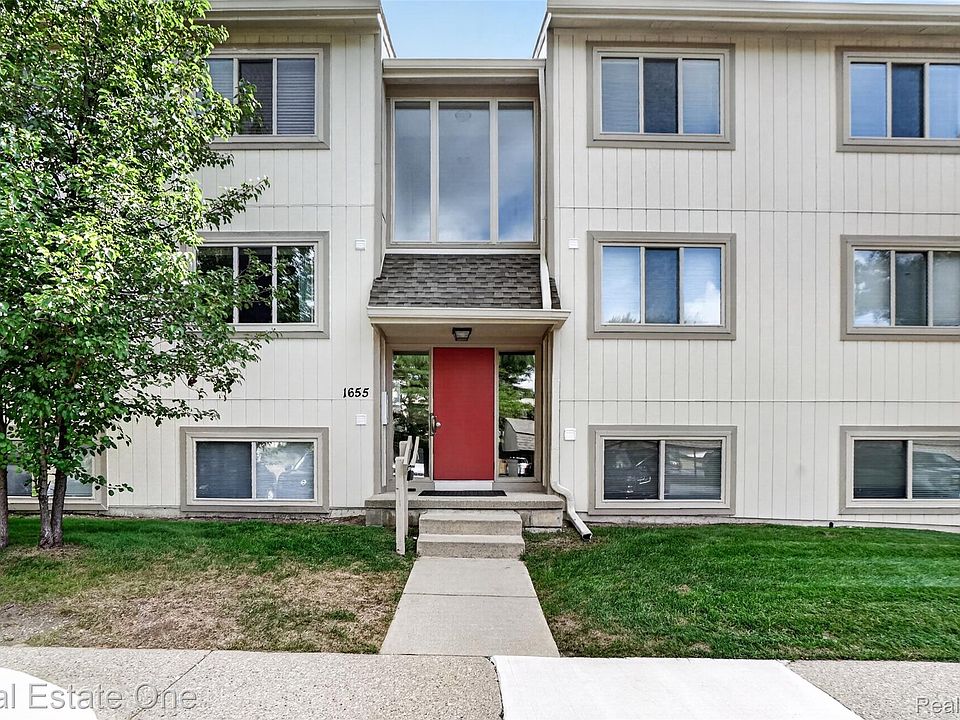 1st image of 1655 Riverside Dr APT 12