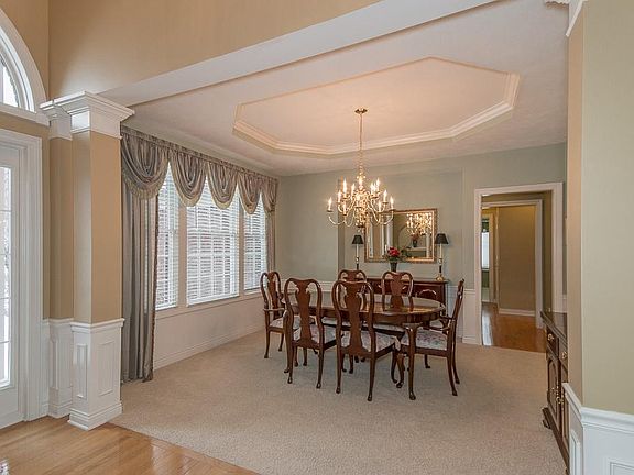 4th image of 8280 Hemingway Ln