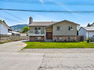 2551 Parkcrest Ave, Kamloops, BC V2B 4Y4