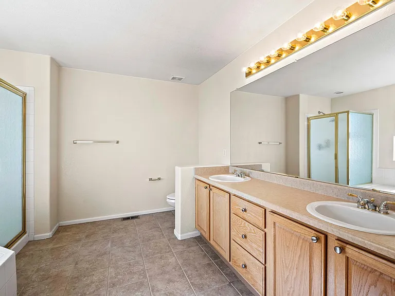 4577 Maroon Cir — Photo 36