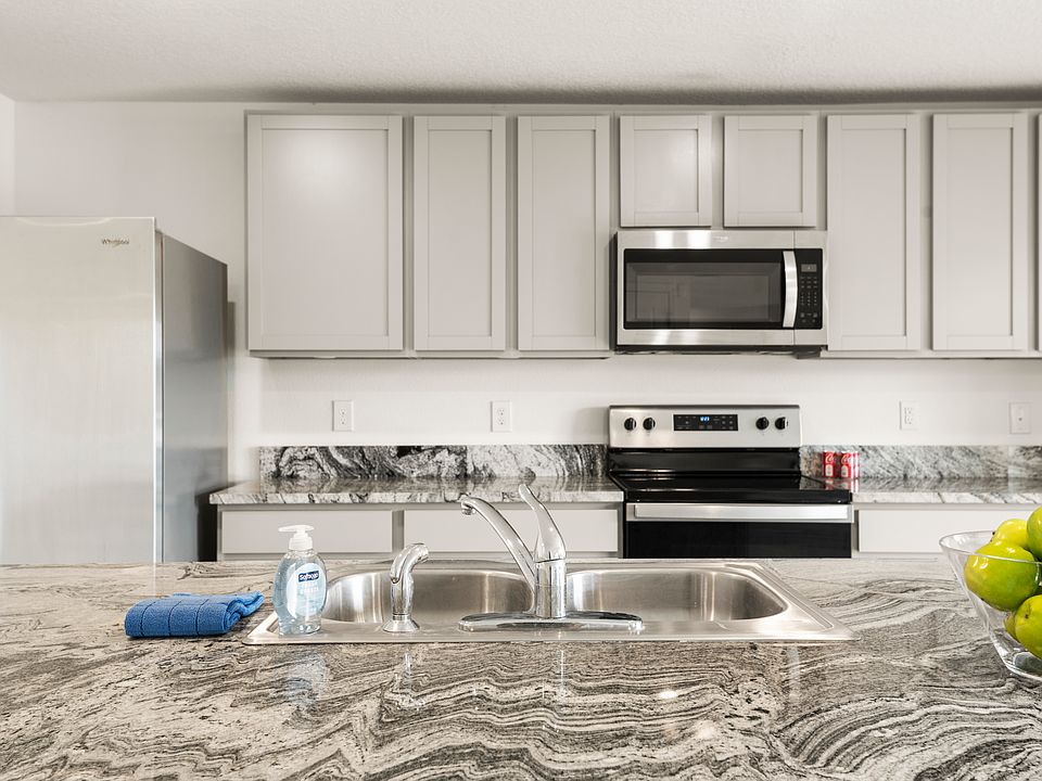 7782 Sail Clover Ln, Zephyrhills, FL 33540 | Zillow