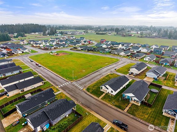 5th image of 504 Powell Ave