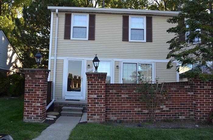 1st image of 39426 Old Dominion Dr