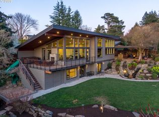 5740 SW Wilbard St, Portland, OR 97219