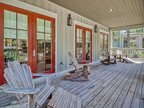 Huge Front Porch