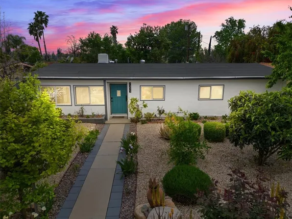 7233 Fallbrook Ave, West Hills, CA 91307