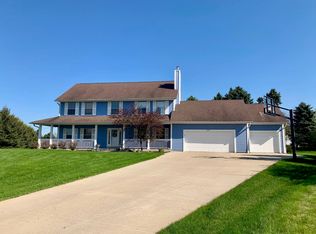 12515 W New Haven Ct, New Berlin, WI 53151