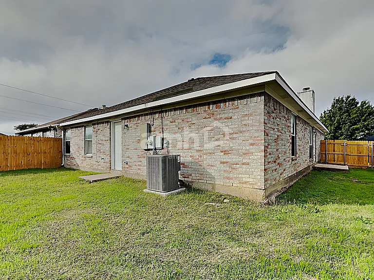 7031 Rovato Dr — Photo 18