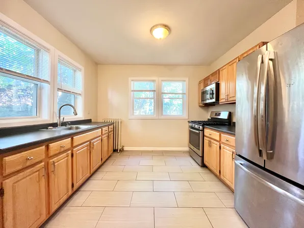 17 Park View St #1, Dorchester, MA 02121