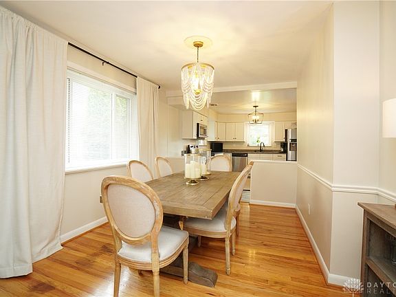 5th image of 7801 Greenbriar Ln