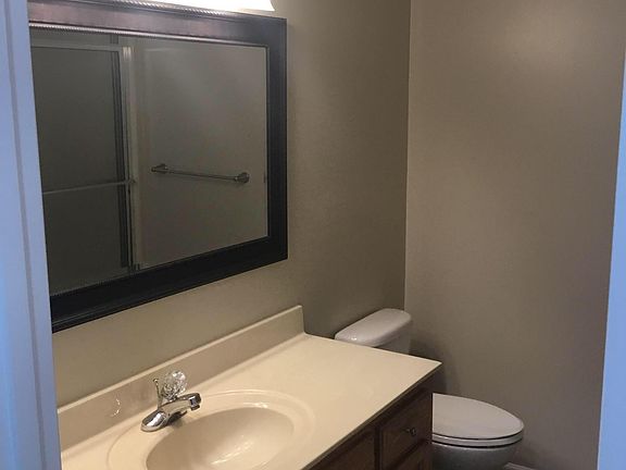 2nd image of 103 Park Place Ave APT B