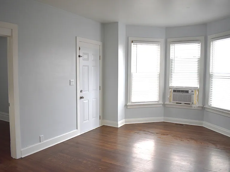 6011 37th Ave #6011 — Photo 1