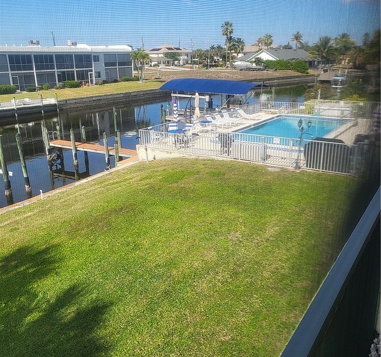 1st image of 4520 SE 6th Pl APT 2A