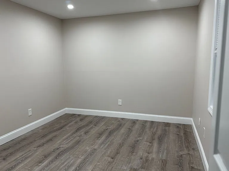 Pondsview Apartments — Photo 108