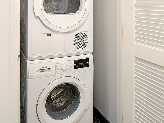 3rd image of 94 N 3rd St APT 4B