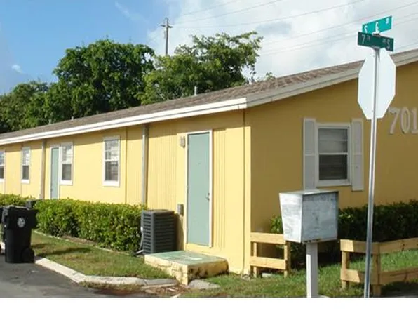 701 S G St, Lake Worth, FL