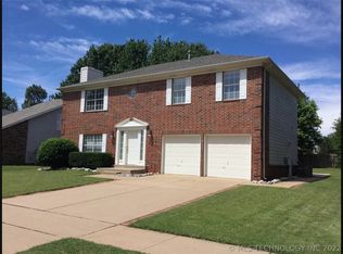 4932 S Oak Ave, Broken Arrow, OK 74011