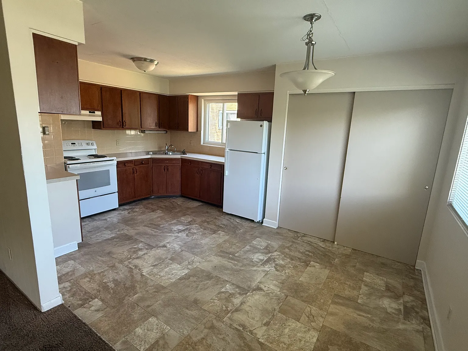 1 bed, $975 — Photo 4