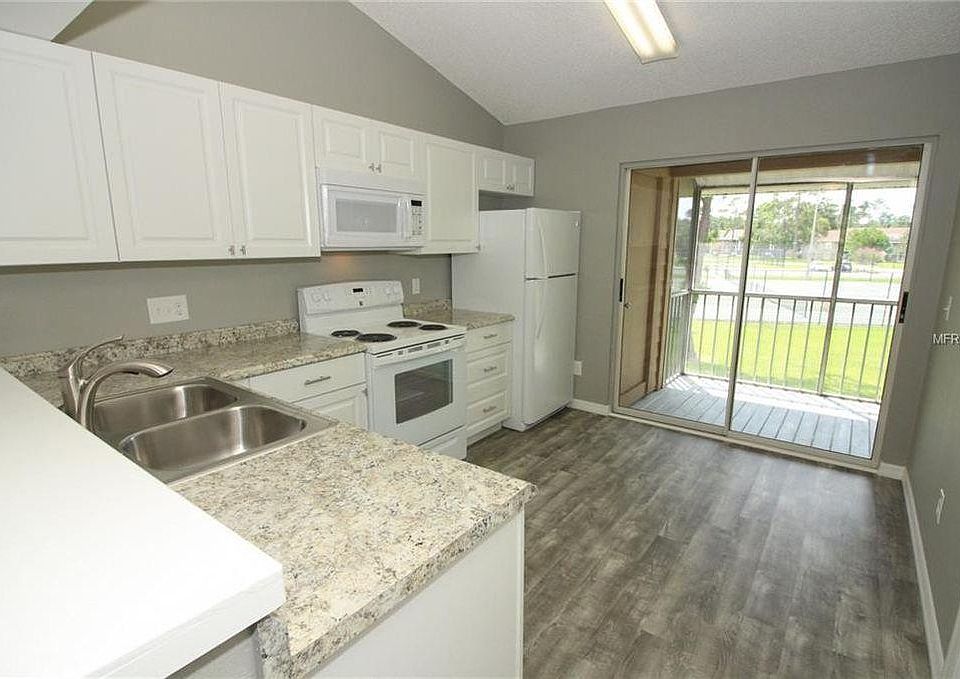1st image of 176 Reserve Cir