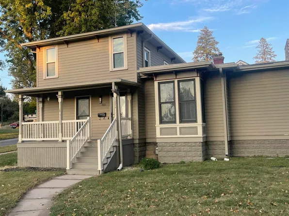 311 N 9th St, Marshalltown, IA 50158