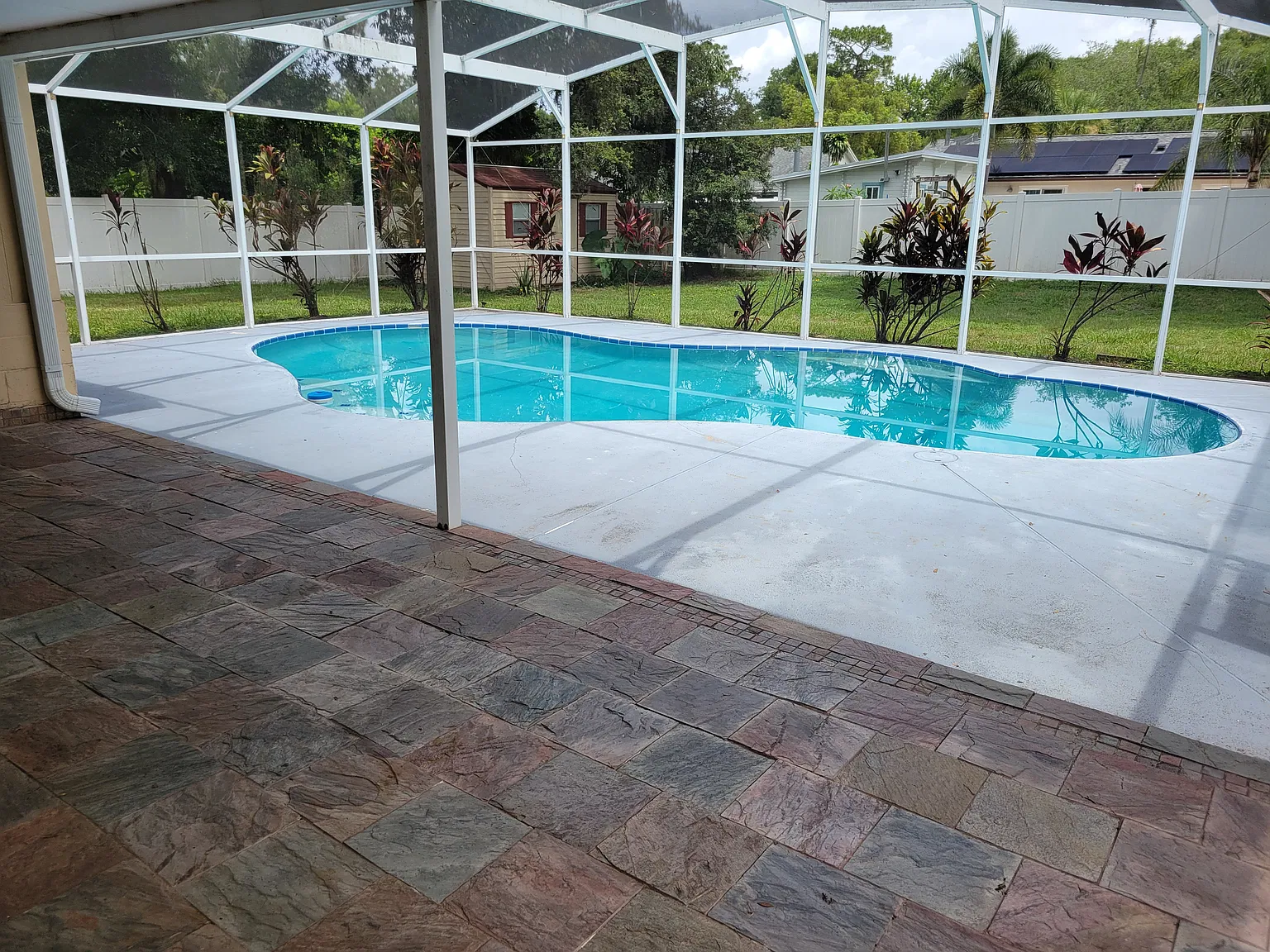 2108 Shirewood Ct — Photo 3