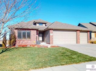 17214 Rampart St, Omaha, NE 68136