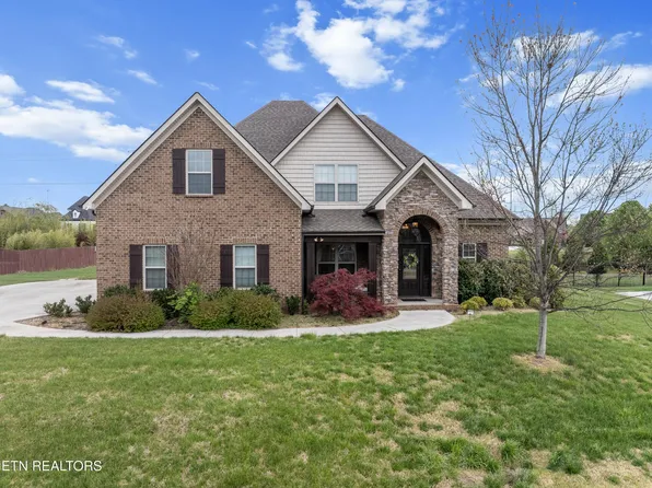 1432 Edenbridge Dr, Alcoa, TN 37701