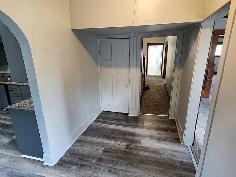 6010 Florence Blvd — Photo 17