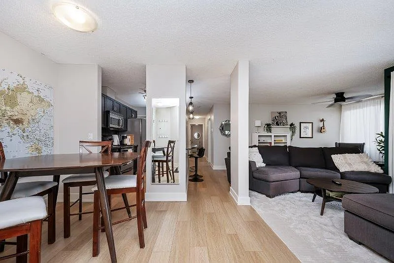 220 Village Ter SW #2