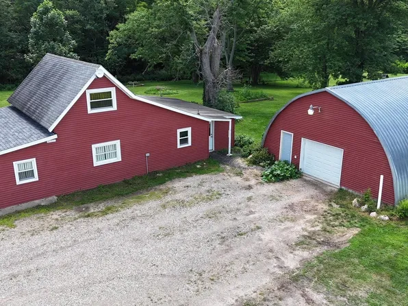 832 S Maudlin Rd, Hillsboro, IN 47949