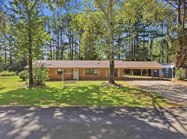 4 Sue Ln, Conway, AR 72032