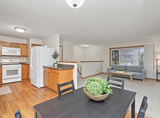 253 Point Douglas Rd N, Saint Paul, MN 55106